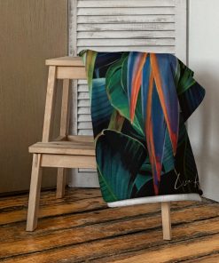 Alternative view of Halcyona by Lisa Herrera Beach Towel